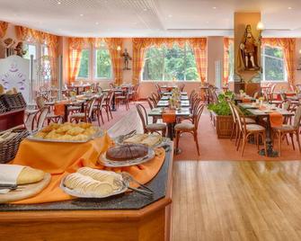 Ensana Butterfly - מריאנסקה לאזנה - מסעדה