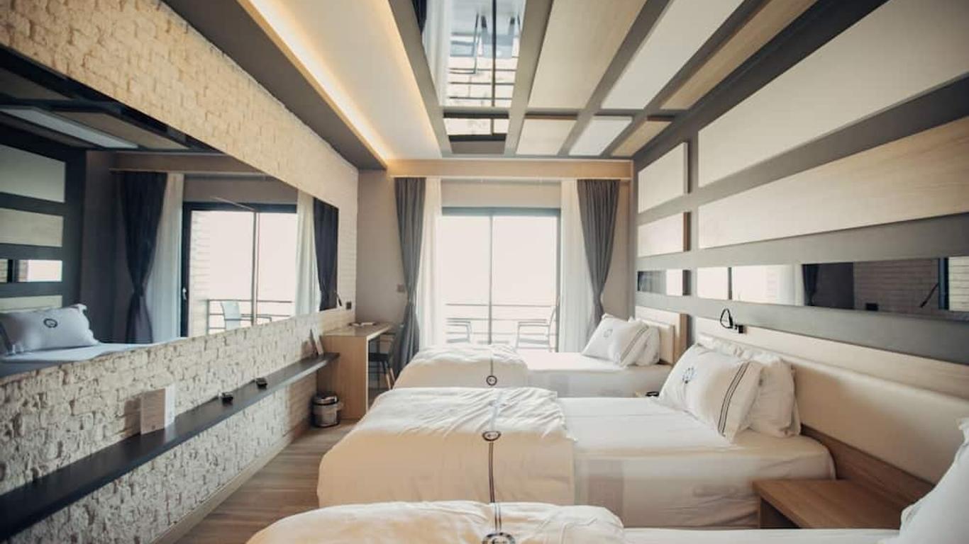 Burhaniye Marina Boutique Hotel