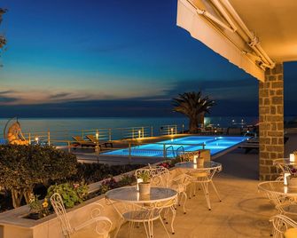 Niki Beach Hotel - Samothraki - Pool