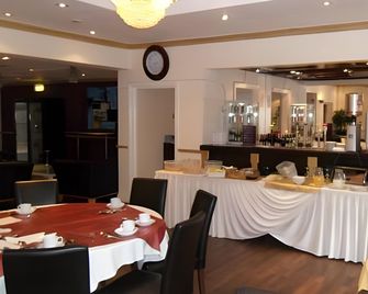 Skyways Hotel - Slough - Restaurant
