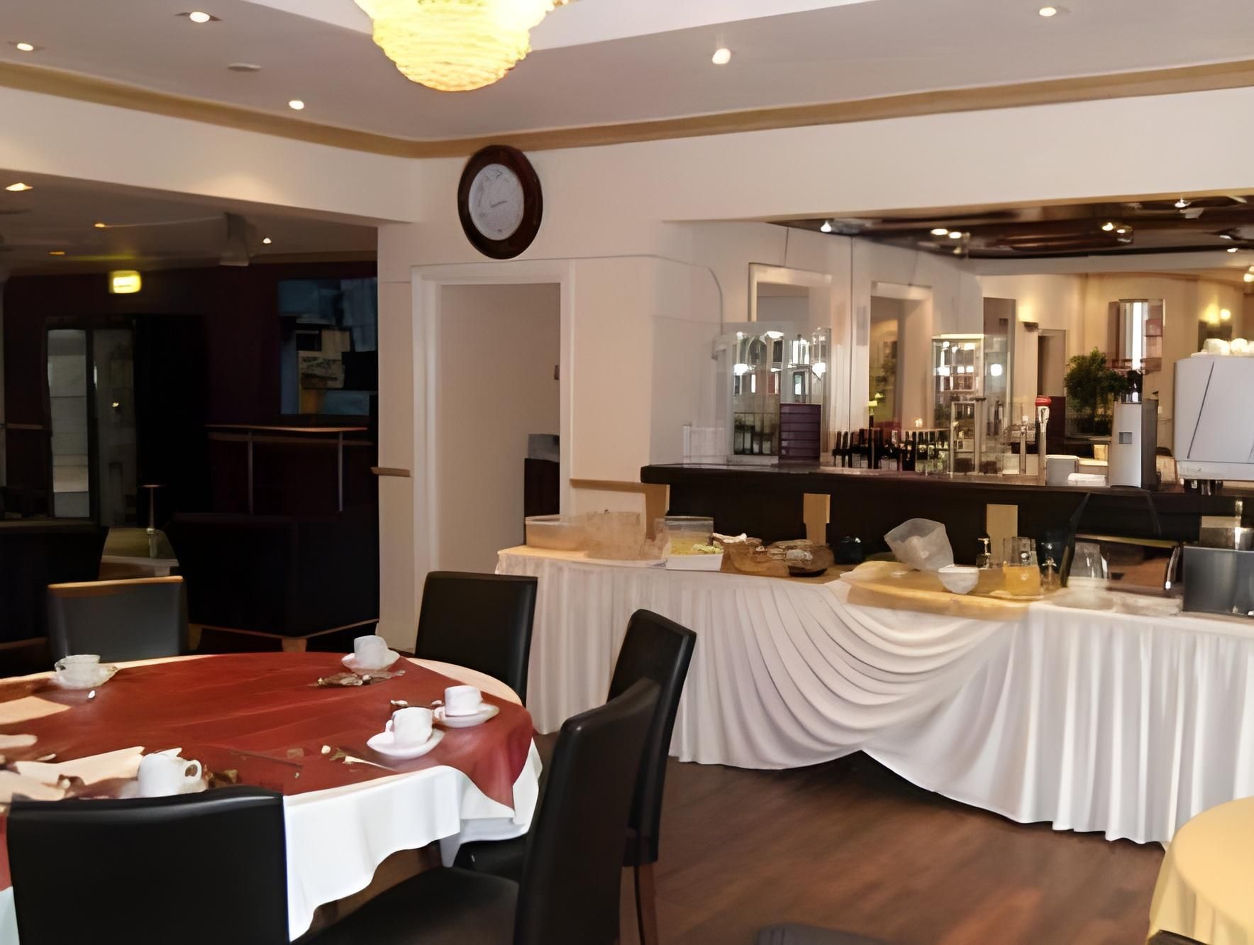 Skyways Hotel - Slough - Restaurant