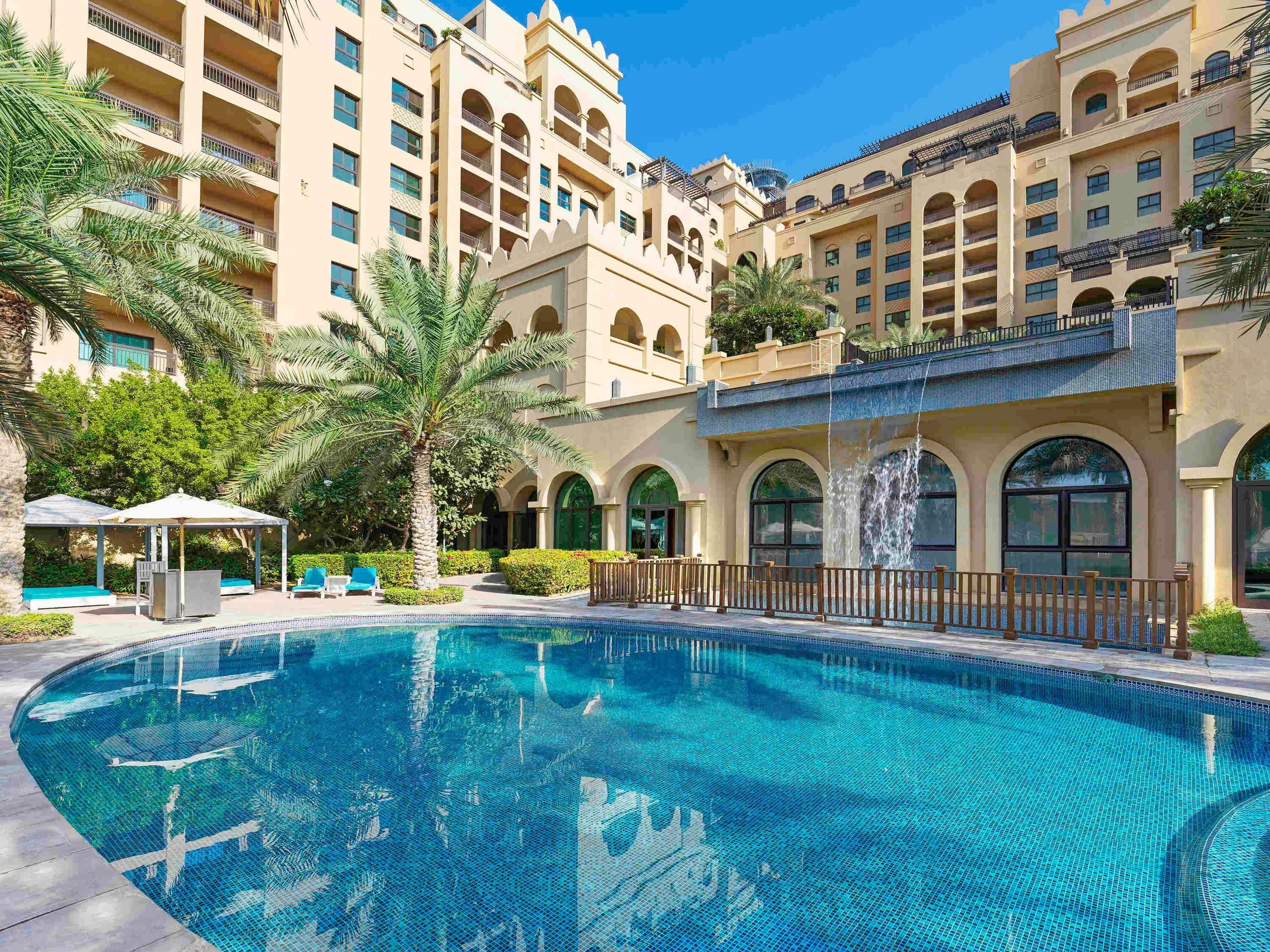 فيرمونت النخلة - دبي - حوض السباحة