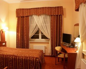 Hotel Maxim Kwidzyn - Kwidzyn - Bedroom