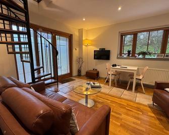 The Lodge at Bodenlodge - Malahide - Living room