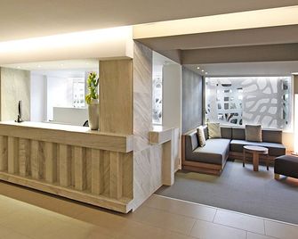 Bg Java - פלמה דה מיורקה - דלפק קבלה