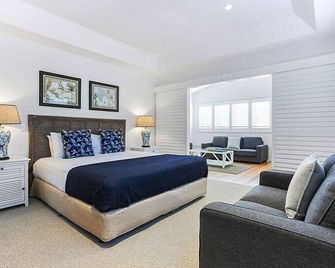 Island living in the heart of Noosa - Noosaville - Bedroom