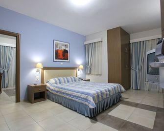Philoxenia Hotel - חאלקידה