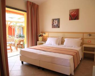 Hotel Baia Di Trainiti - Briatico - Schlafzimmer