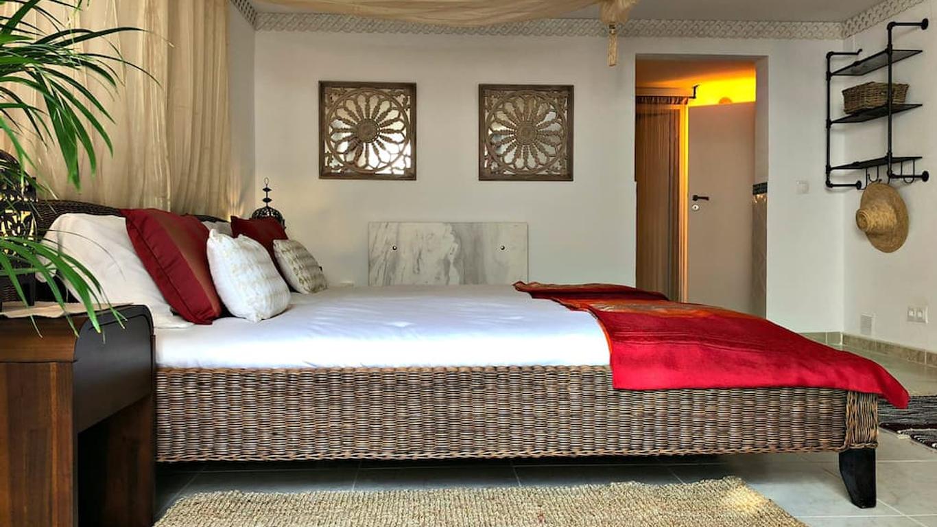 Villa Breeze Boutique Guest Rooms, Marbe