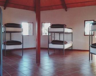 Albergue Turistico De Cornalvo - Trujillanos - Habitación