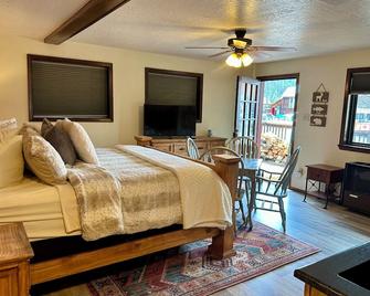 Red River Townhouse - Efficiency - Red River - Bedroom