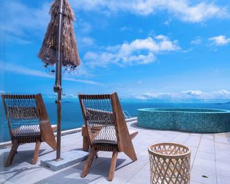 Yasong Jianwen Resort Hotel - Qingdao - Balkong