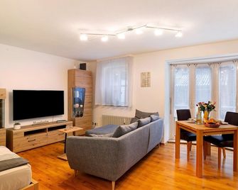 Schwarzwaldnestle - Bad Wildbad - Wohnzimmer