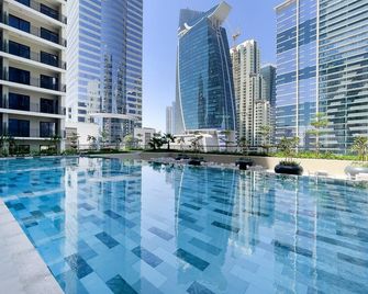 Zada Tower 1BR with amazing Dubai Canal view - Dubai - Pool