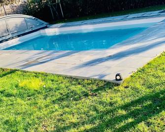 Time Stops Here At Home - Saint-Hilaire-de-Riez - Piscina