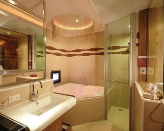 Shiny Seasons Motel - Kaohsiung City