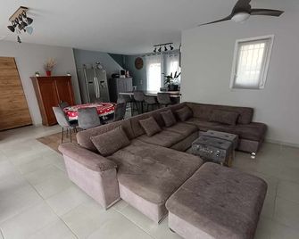 4-Star Villa Torreilles Seaside Resort - Torreilles - Living room
