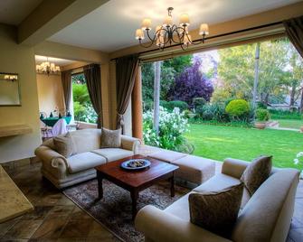 10 2nd Avenue Houghton Estate - Johannesburg - Soggiorno