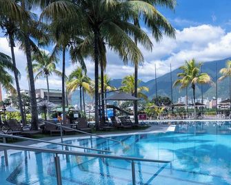 Eurobuilding Hotel & Suites Caracas - Karakas - Havuz