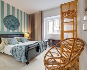 Art Deco Luxury Apartment Central Location - Sliema - Bedroom