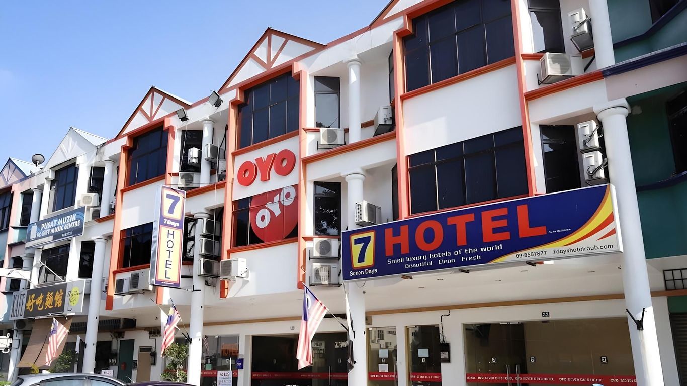 Super OYO 635 Seven Days Hotel