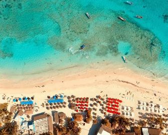 Serenity Authentic Glamping Tulum - Xpu Há - Strand