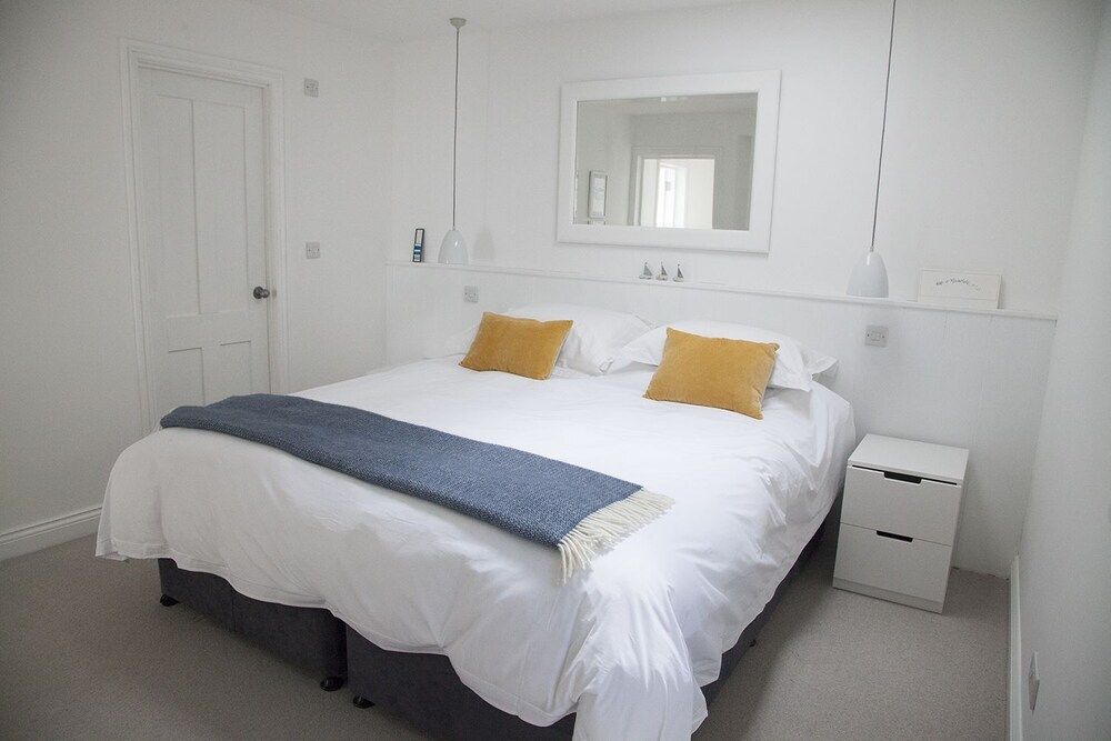 ذي أولد بيلتشارد ووركس - بنزانس - غرفة نوم