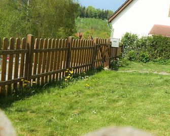 Entire House in Schwarzwald with mountain view, private Sauna, Gym, Garden and Terraces - Unterkirnach - Extérieur