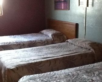 Snowy River Inn - Show Low - Schlafzimmer