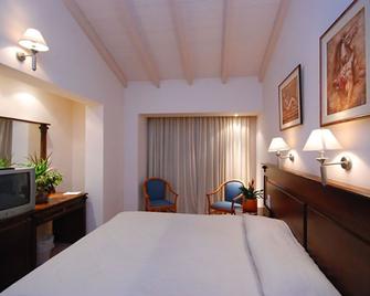 Hotel Antoniadis - Kalabaka - Bedroom