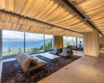 WE Hotel Toya, Dusit Collection - Toyako - Living room
