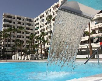 Tropical Friendly Holiday Home - Maspalomas - Basen