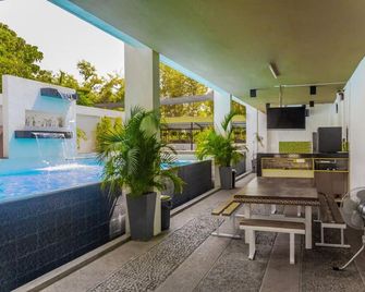 ADMIRIA 2 Resort can be used for intimate/small/family occasions/parties. - Calamba - Patio