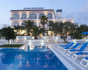 Club Azzurro Hotel & Resort - Porto Cesareo - Piscina