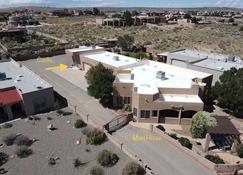 Private Casita with gated off road parking. - Rio Rancho - Budynek
