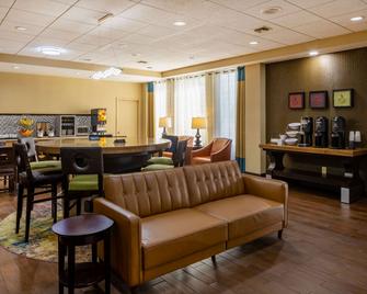 Baymont by Wyndham Columbus GA - Columbus - Lobby