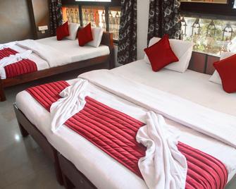 hotel shaurya - Panaji - Bedroom