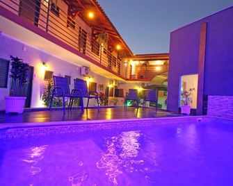 Pousada Recanto da Morada - Olímpia - Uima-allas