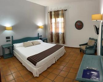 Hotel Almagro - Almagro - Спальня