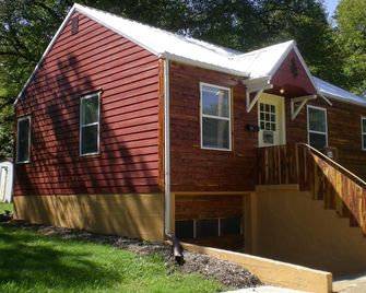 Cedar Haven Rolla - Relax in comfort close to downtown! - Rolla - Bygning