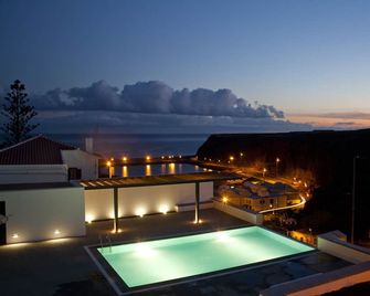Azores Youth Hostels - Santa Maria - Vila do Porto - Alberca
