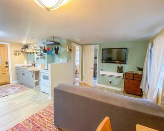 2 bed 1 bath cottage home - Price - Kitchen