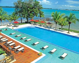 Hotel Playa Tortuga & Beach Resort - Bocas del Toro - Uima-allas