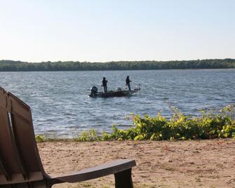 Woodfire Lake Cabin, Sky Lake Retreat. Sleep 2 People - South Bruce Peninsula - Beach