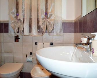 B&B L'Angolino Della Nonna - Castelluzzo - Bathroom