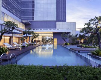 Mercure Jakarta Pantai Indah Kapuk - ג'קרטה - בריכה