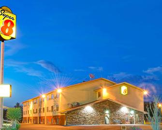 Super 8 by Wyndham Las Cruces University Area - Las Cruces - Gebouw