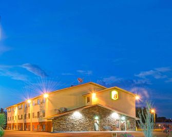 Super 8 by Wyndham Las Cruces University Area - Las Cruces - Byggnad