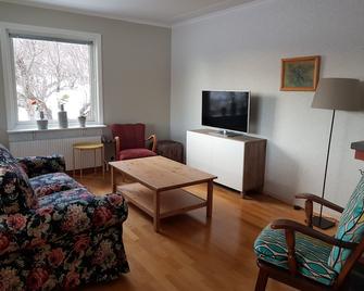 Sea view in the heart of Unesco World Heritage the High Coast - Docksta - Living room