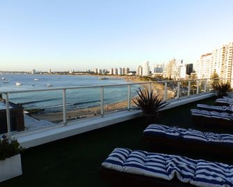 Tanger Hotel - Punta del Este - Balcón